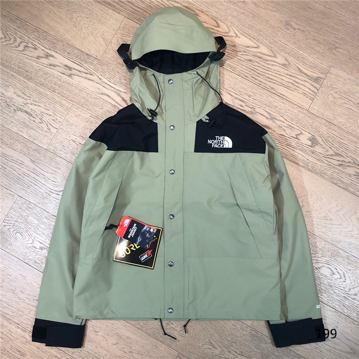 The North Face Men's Outwear 352